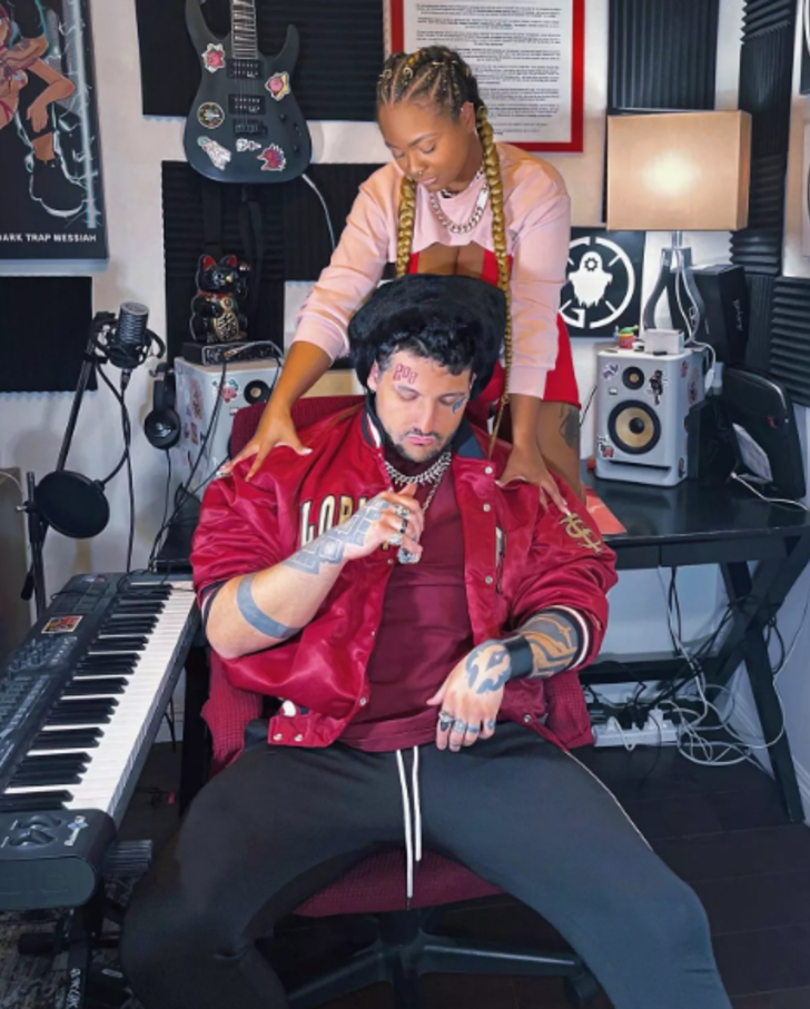 6 kadınla aynı anda sevgili olan adam 'Paran için seninleler' yorumuna dayanamadı! "Biz birbirimize aşığız" G2