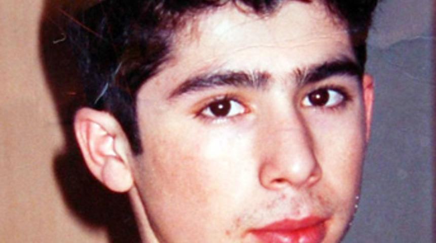 T&uuml;rk gen&ccedil; Naziler tarafından &ouml;ld&uuml;r&uuml;ld&uuml;