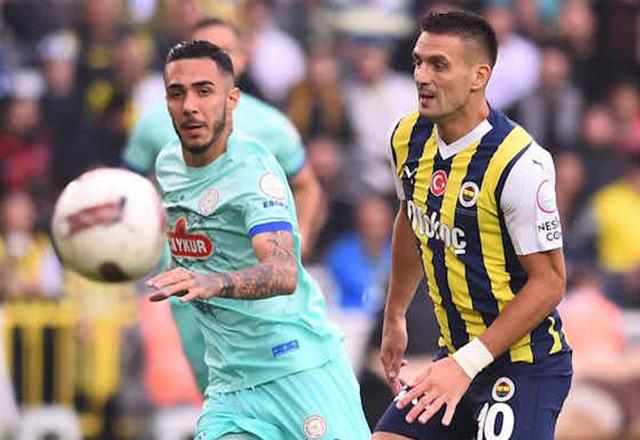 Çaykur Rizespor - Fenerbahçe maçının başlamasına dakikalar kala sakatlık! Kaleci değişti