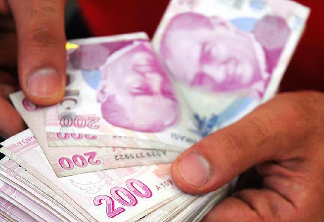 Hen&uuml;z emekli olmayan EYT'liler dikkat! Bayram ikramiyesi i&ccedil;in son tarih belli oldu