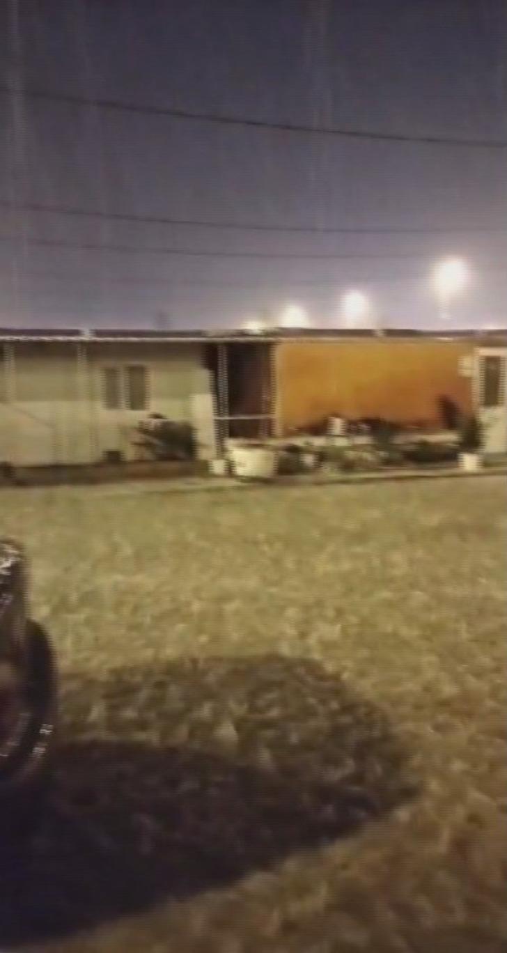 Bir anda her yer beyaza büründü! Yer: Hatay... Vatandaşlar telefonlarına sarıldı G1