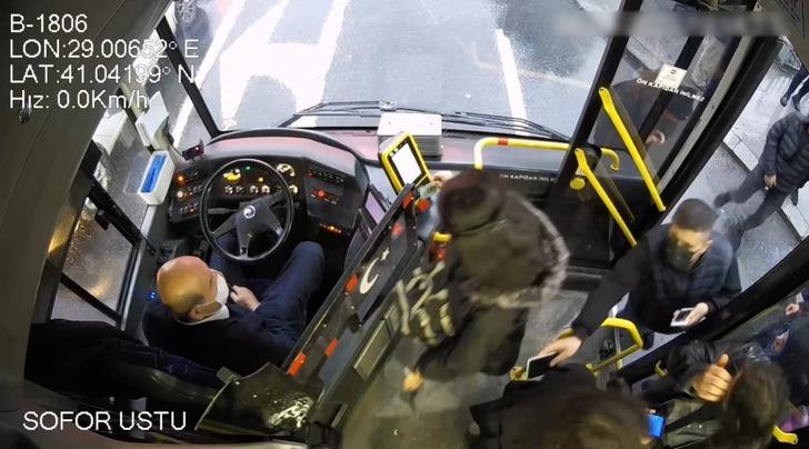 Seçici hırsız yakayı böyle  ele verdi! Çaldığı telefonun modelini beğenmeyip geri verdi G1