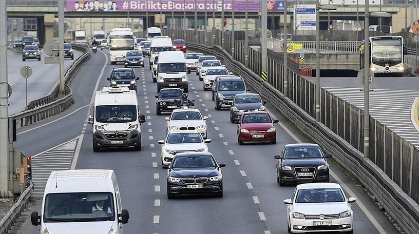 Araç sahipleri dikkat! Zorunlu trafik sigortası için platform uygulaması yarın başlıyor