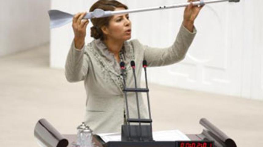 &Ouml;nce İngilizce sonra K&uuml;rt&ccedil;e