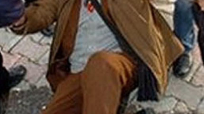 Bug&uuml;n onu yıktılar