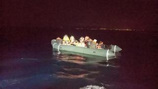 İzmir açıklarında 39 düzensiz göçmen kurtarıldı