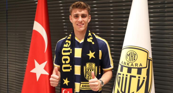 Batuhan Karadeniz, Kazımcan Karataş'ı hedef aldı! ''Penaltı yaptırıyorsun, gel penaltıyı al der gibi...'' G2