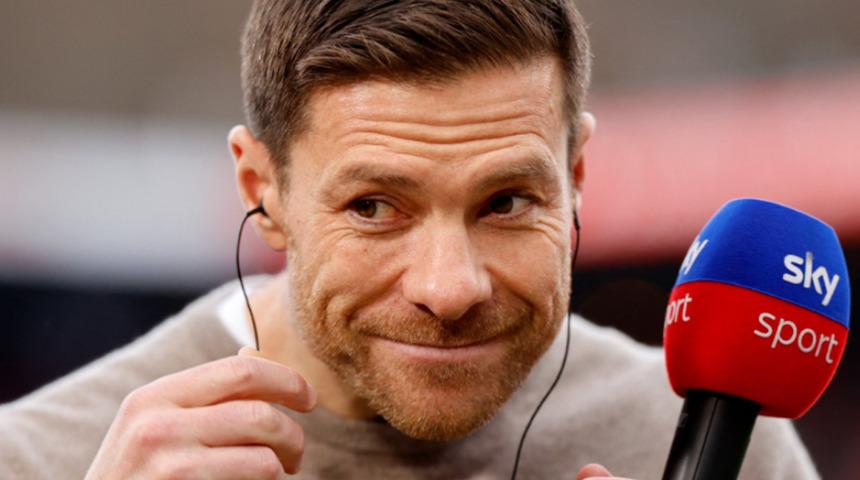 Bayern Münih, şampiyonluk yolunda büyük yara aldı