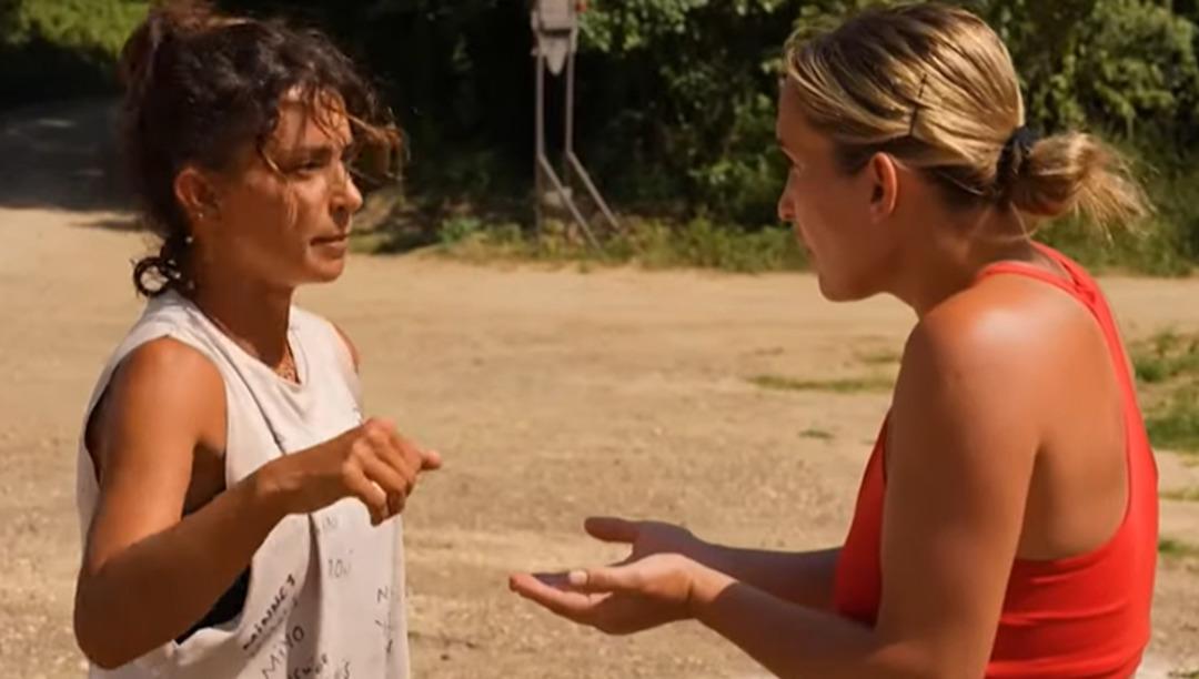Survivor'a Sema ve Pınar'ın kavgası damga vurdu! 'H&uuml;rrem Sultan hayatın bitti'