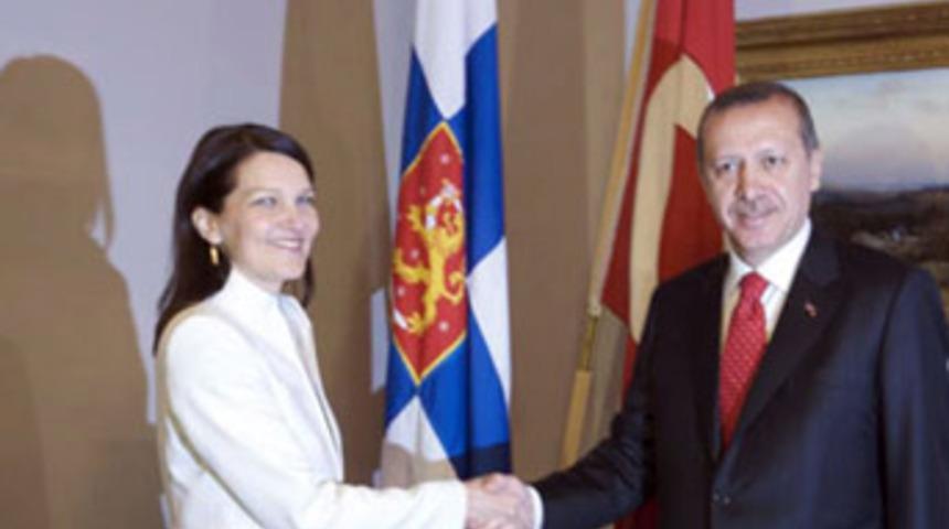 Erdoğan: Türbanla gerekli çoğunluk yok