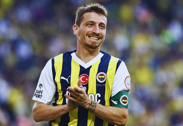Fenerbahçe'den sürpriz olarak nitelendirilecek Mert Hakan Yandaş kararı!
