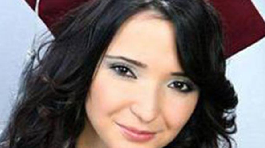 &Uuml;niversite yolunda &ouml;ld&uuml;ler