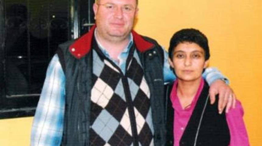 K&uuml;rt&ccedil;e şarkı okumadı, kurşun yağdı