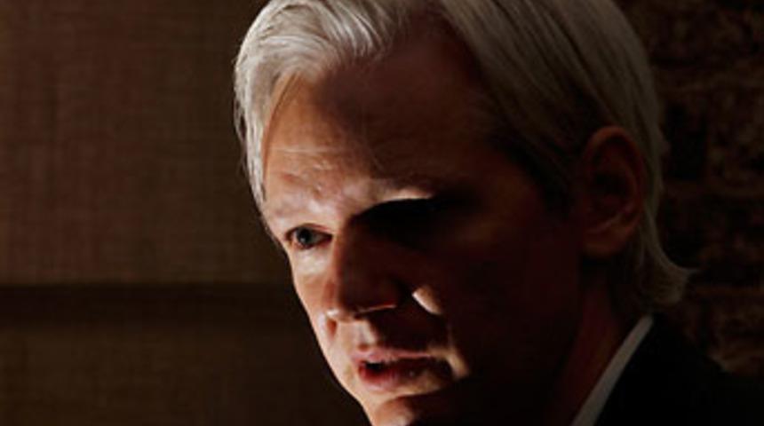 'Onu bize vermezseniz, elçiliği basarız'