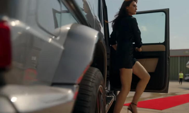 Birkan Sokullu ve Esra Bilgiç'in yeni filmi 'Romantik Hırsız'ın fragmanı gündemde! "Esra ateş ediyor" G4