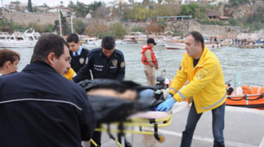 Dalga ilk&ouml;ğretim &ouml;ğrencisini yuttu