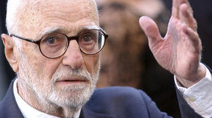 &Uuml;nl&uuml; y&ouml;netmen intihar etti