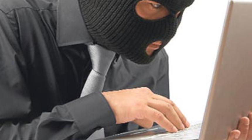 Anavatan yavru vatanı hackledi