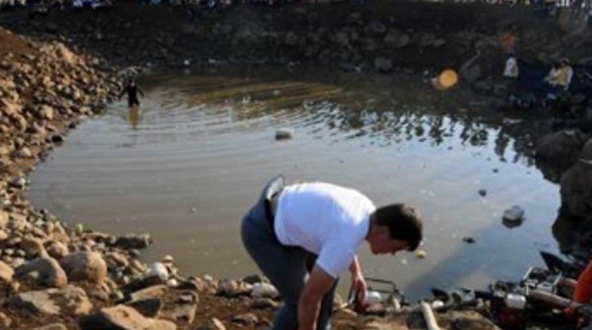 Su birikintisine giren 2 &ccedil;ocuk &ouml;ld&uuml;