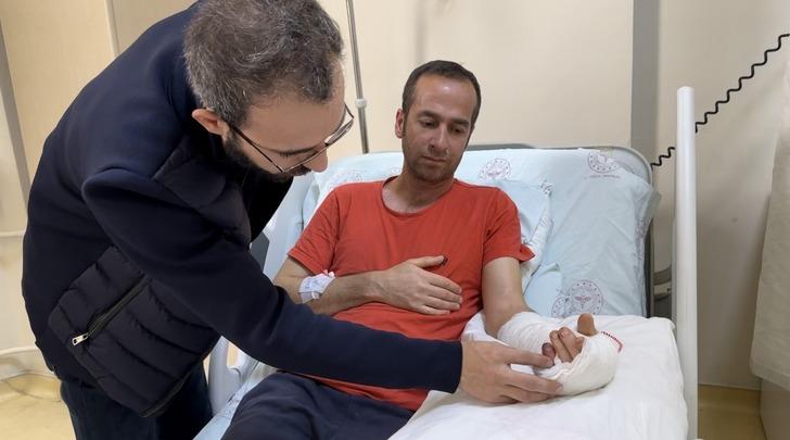 Devrim gibi ameliyat: İlk defa yapıldı! 6 saat süren zorlu ameliyatla tamamen kopan parmağına kavuştu G2