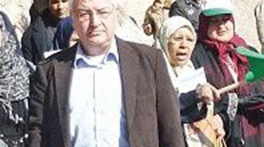 "Ben Murat Alemdar, yardımcım da Memati"