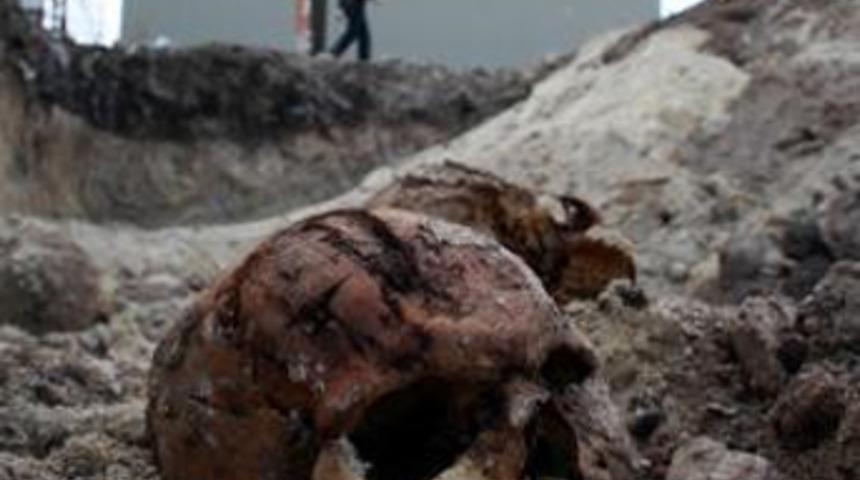 İnşaat kazısından toplu mezar &ccedil;ıktı