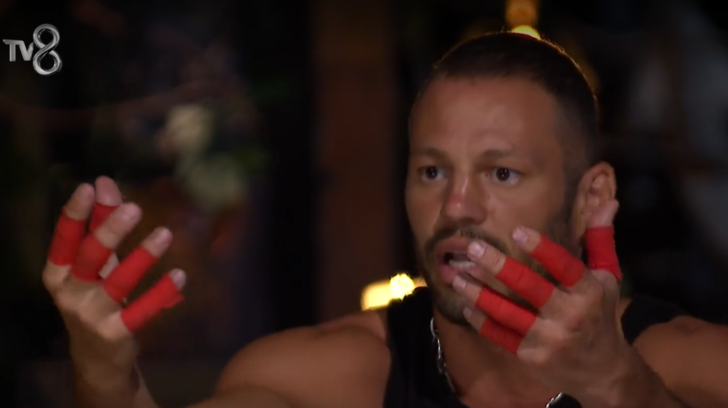 Survivor'da Atakan-Yasin gerilimi! Acun Ilıcalı 4 yarışmacıya verilen cezaları açıkladı G1