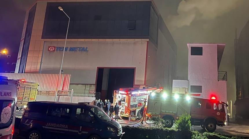 Kocaeli'de alüminyum fabrikasında çıkan yangın söndürüldü