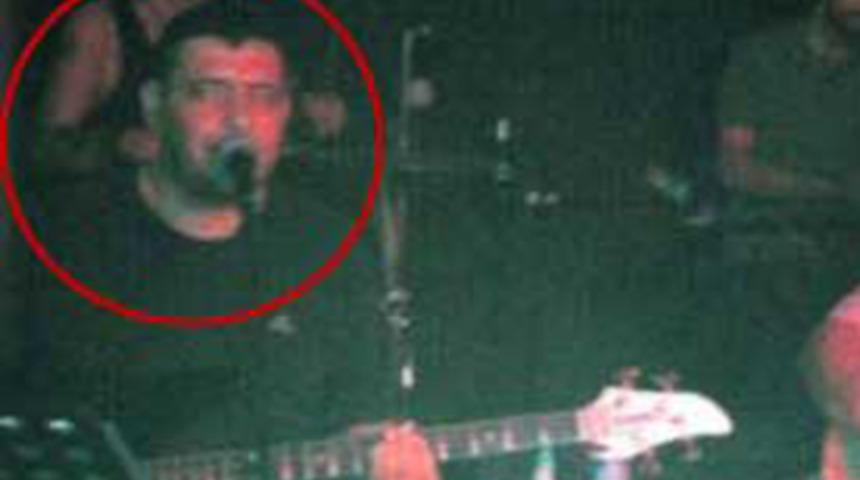 D&uuml;n sahnede vuruldu bug&uuml;n cenazeye geldi