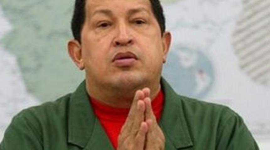 Chavez'den Kaddafi'ye destek!