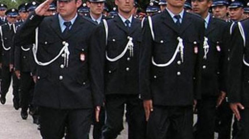 Erdoğan'dan polislere askerlik m&uuml;jdesi