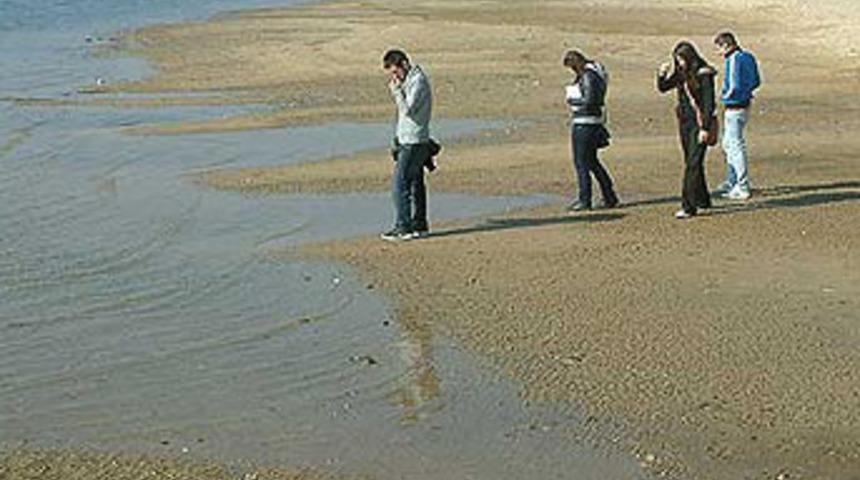 Korkutan deniz çekilmesi