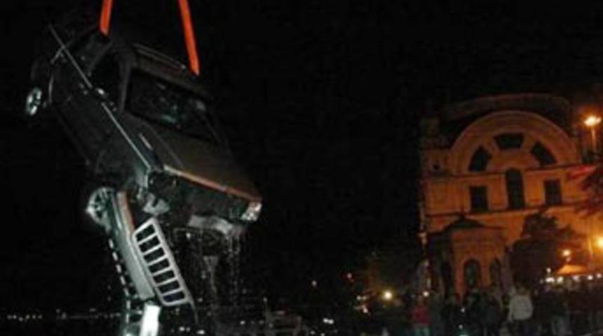 500 bin dolar denize mi uçtu?