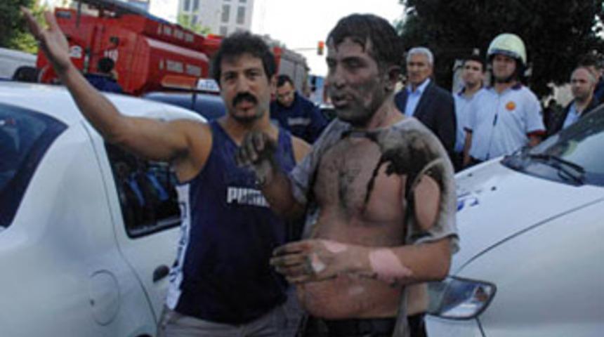 Eşine gelen mesaja kızdı, kendisini yaktı