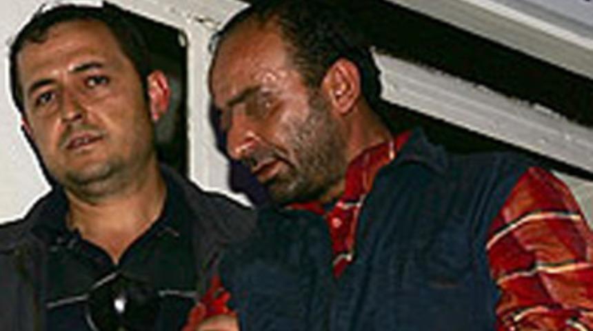 9 yaşındaki kızını d&ouml;verek mi &ouml;ld&uuml;rd&uuml;?