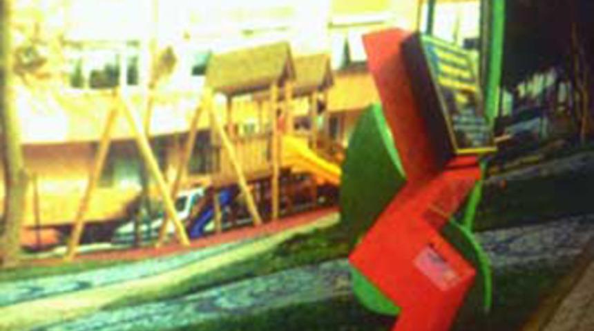 &Ccedil;ocukların psikolojisini bozan oyun parkı