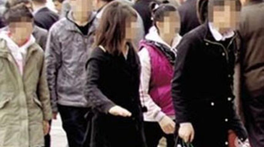 İnternetten  &ldquo;Seni hakim yapanın!&rdquo; dedi ve..