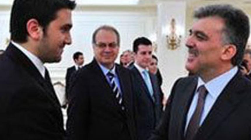 K&ouml;şk yemeğine Jaguar marka otomobiliyle geldi