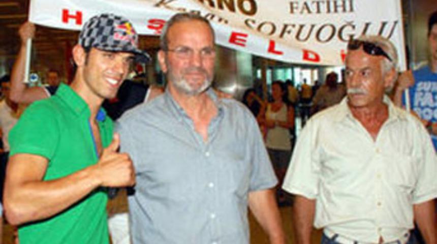 Şampiyonun baba acısı!