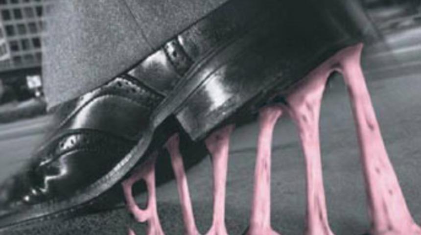 Yapışmayan sakız piyasada