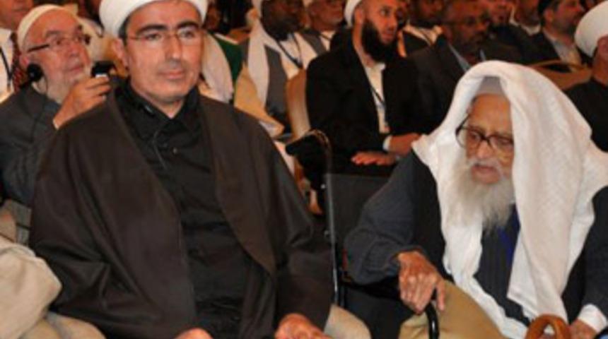 &lsquo;Jet Fadıl&rsquo; sarık takıp, c&uuml;ppe giydi