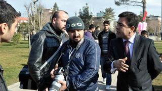 'Herkesi fişliyorsunuz, çıkın'