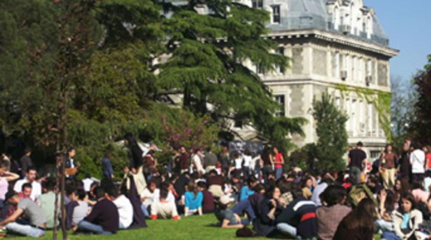 Kamp&uuml;ste sivil polise yer a&ccedil;ın!