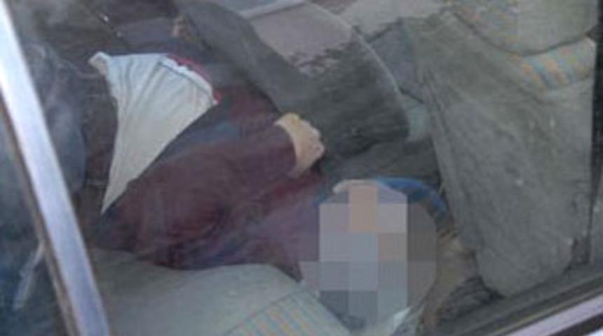 Sopayla bayıltıp poşetle boğdular