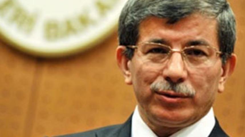 İstifaya T&uuml;rkiye'den ilk tepki