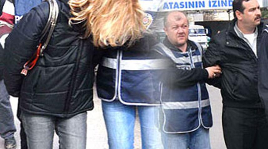 Cinleriyle korkutmuş!