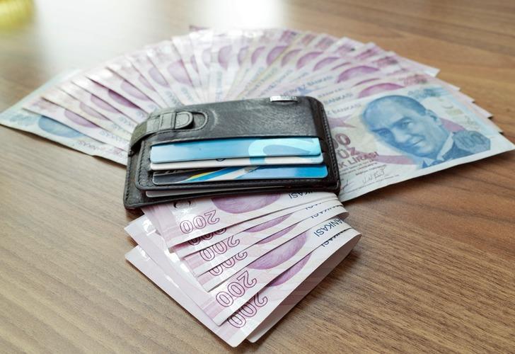 Otomatik fatura talimatı verenler dikkat! Kredi kartı ile ödemede faiz yükseldi: Bankalar güncelleme yaptı, 500 liralık faiz ödeyebilirsiniz… G4