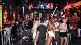 'Damsız girilmez' mahkemeye taşındı: Eğlence mekanlarına gidenleri ikiye bölen uygulamaya vize çıktı!