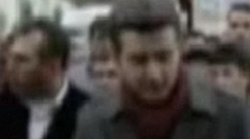 Canlı yayında NTV muhabirine saldırı