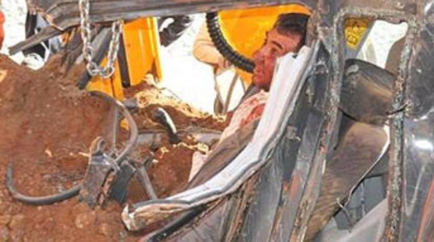 Diri diri gömüldü